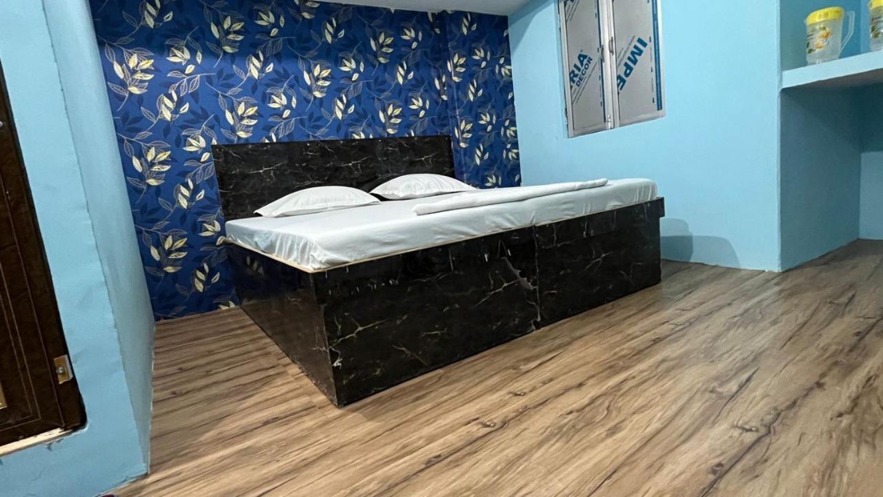 Krishna P. Guest House Varanasi Exterior foto